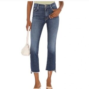 MOTHER "The Insider Crop Step Fray" jeans in stretch denim